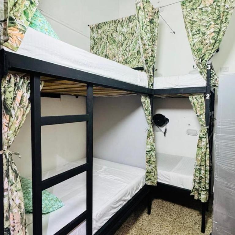 Baku Laureles Hostel - Cama en habitación compartida con 4 camas - 2