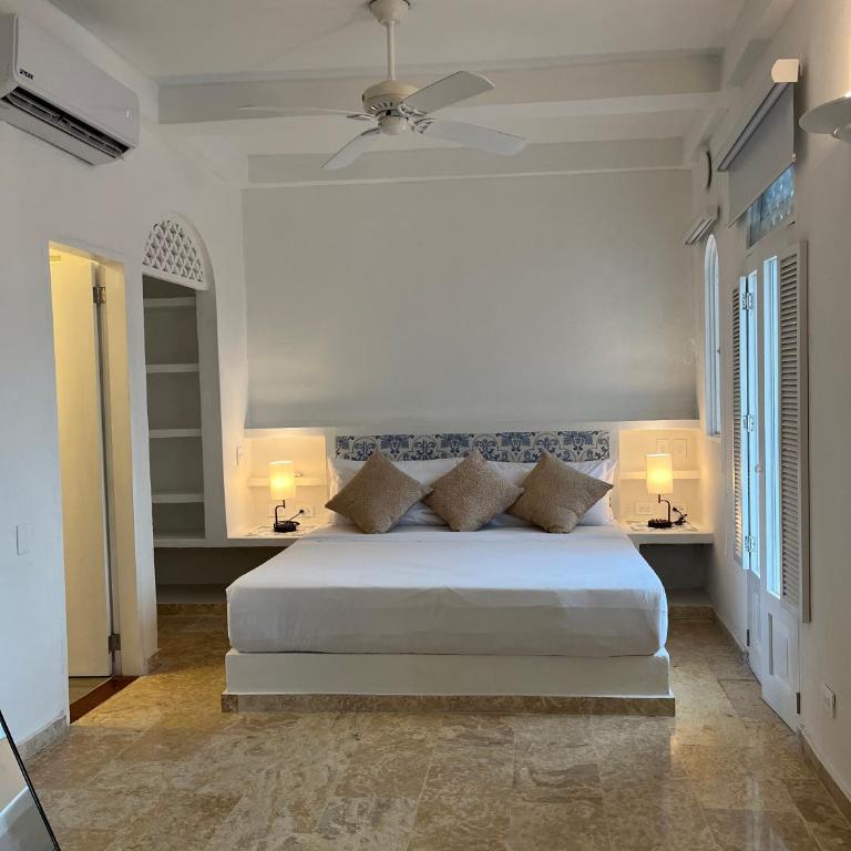 Casa Miramar by Soho - Three-Bedroom House - 1
