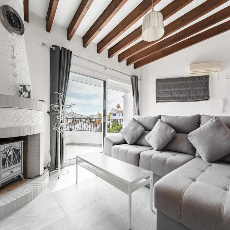 Lively apartment in Mijas with private balcony - Apartamento de 2 dormitorios - 1