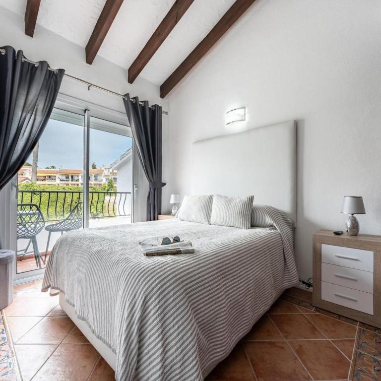Lively apartment in Mijas with private balcony - Apartamento de 2 dormitorios - 2