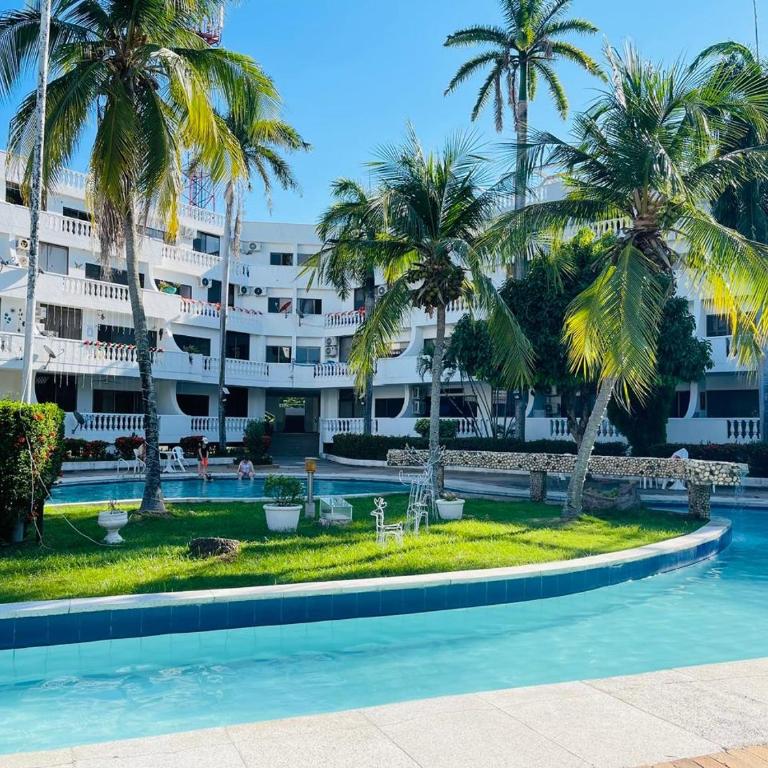 Amplio Apartamento Premium de 3 Hab - Vista a la Piscina - Tiziano Resort - Three-Bedroom Premium Apartment with Balcony - 1