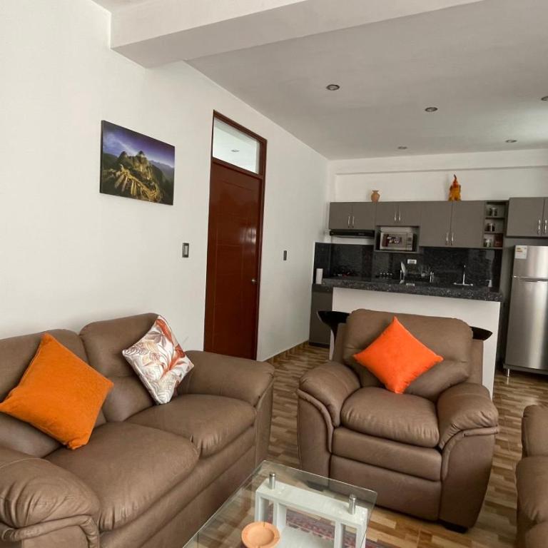 Casa Departamento en el Valle de Urubamba - Three-Bedroom Apartment with Mountain View - 87