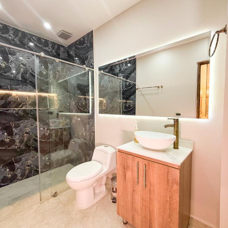 Hotel Recuerdos de mi Tierra El Poblado Provenza - Habitación Cuádruple con baño privado - 7