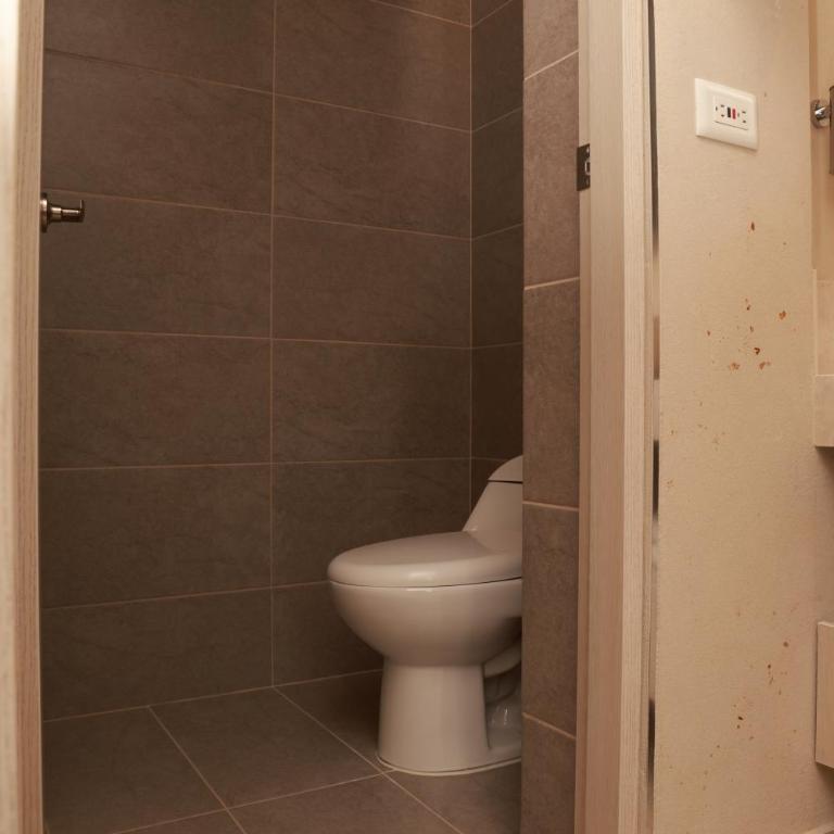 VPV Suites & Casino - Deluxe Double Room with Balcony - 6