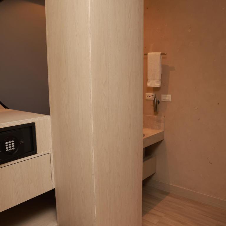 VPV Suites & Casino - Standard Double Room - 10