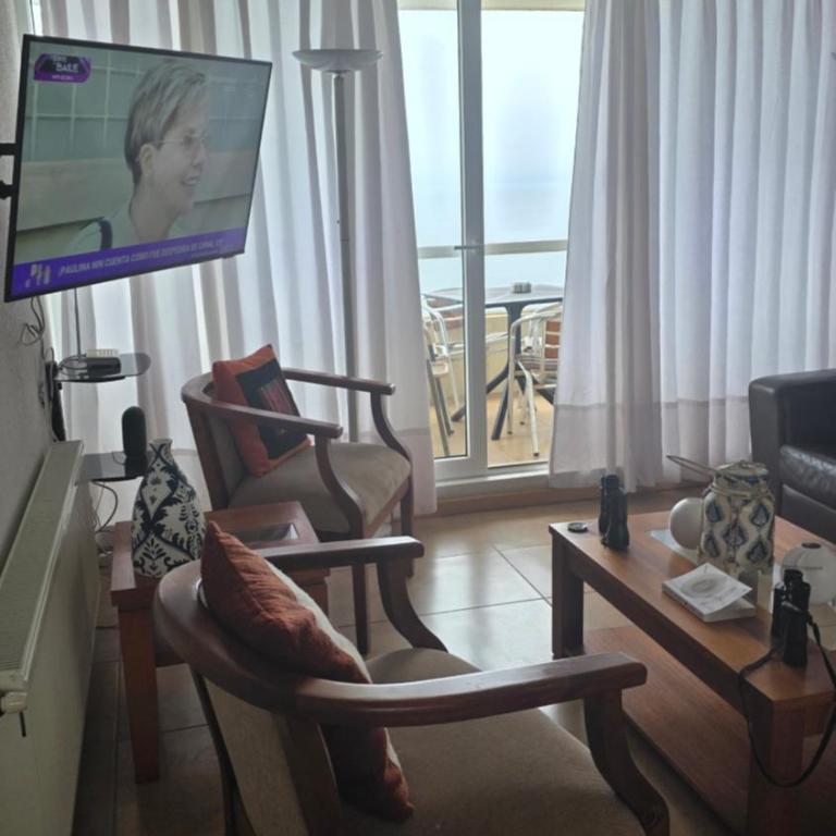 CostaQuilen Departamento - Three-Bedroom Apartment with Water View - 7