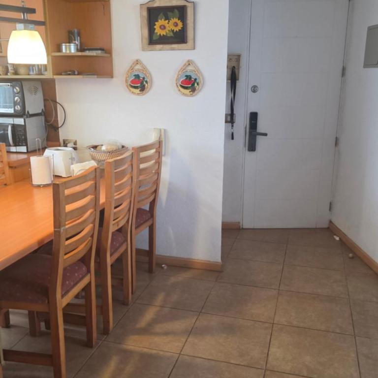 CostaQuilen Departamento - Three-Bedroom Apartment with Water View - 11