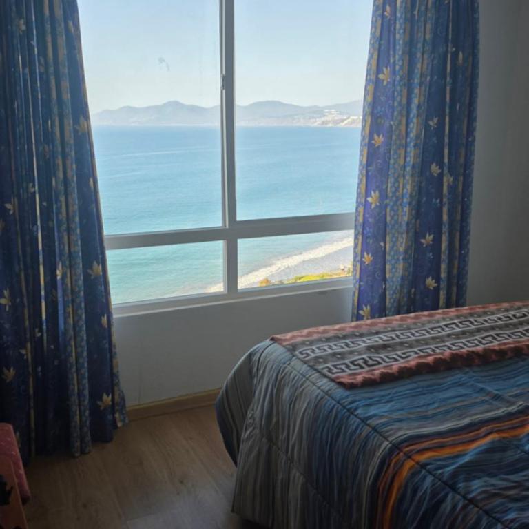 CostaQuilen Departamento - Three-Bedroom Apartment with Water View - 18
