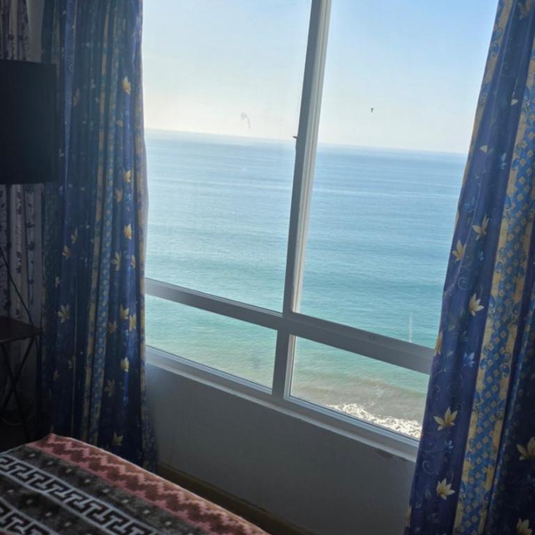 CostaQuilen Departamento - Three-Bedroom Apartment with Water View - 17