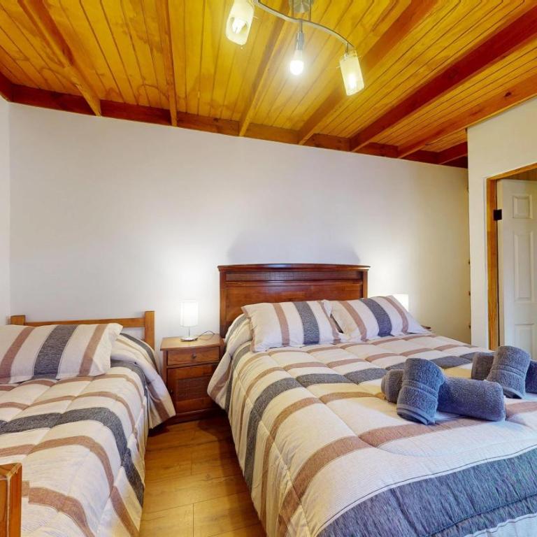 La Casa del Pueblo Hostal - Habitación Familiar con baño privado - 3