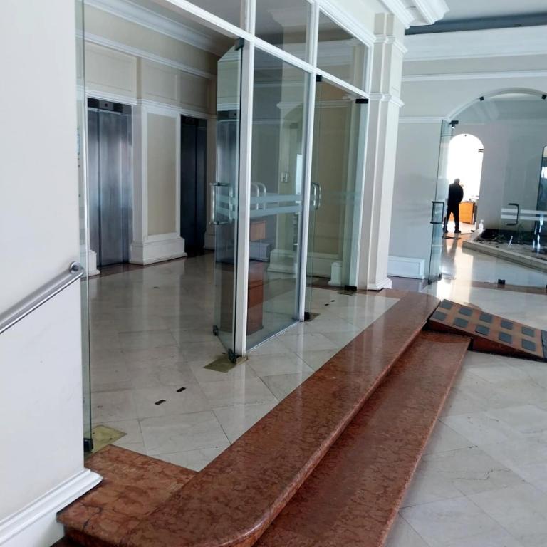 Apartment with beautiful beach view - Apartamento - 24