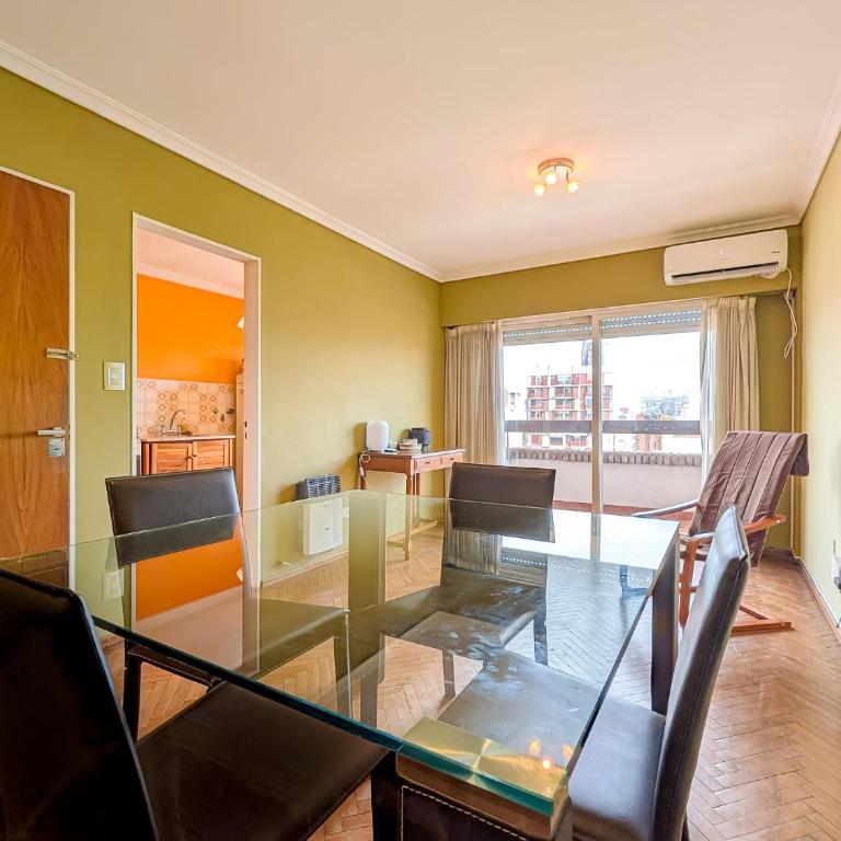 Amplio departamento con excelente ubicación y cochera opcional - centro rosario - Apartamento de 1 dormitorio - 9