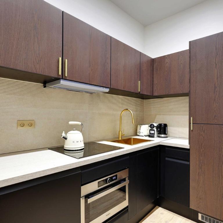 Elegant Apartment - 2BD 6P - Hôtel de Ville - Apartamento - 8