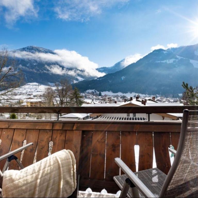 Ferienwohnung Haus Germania - Apartment mit 2 Schlafzimmern und Balkon - 1