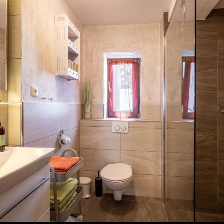 Ferienwohnung Haus Germania - Apartment mit 2 Schlafzimmern und Balkon - 5