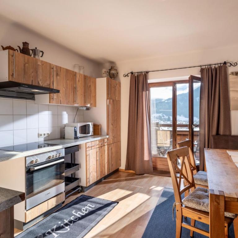 Ferienwohnung Haus Germania - Apartment mit 2 Schlafzimmern und Balkon - 4