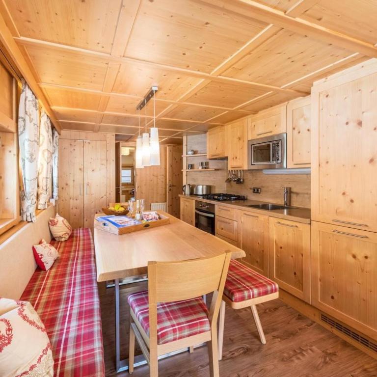 Chalet - Direkt am 5 Sterne Campingplatz Aufenfeld im Zillertal mit Hallenbad und Sauna - Haus mit 2 Schlafzimmern - 9