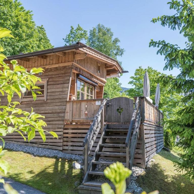 Chalet - Direkt am 5 Sterne Campingplatz Aufenfeld im Zillertal mit Hallenbad und Sauna - Haus mit 2 Schlafzimmern - 1