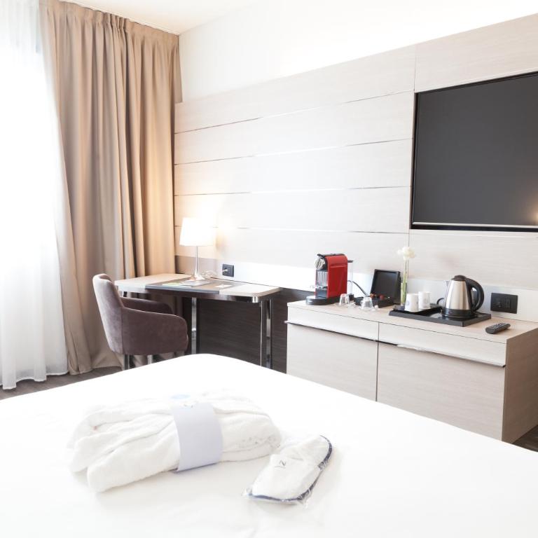Novotel Brescia 2 - Camera Matrimoniale Executive con Divano-Letto - 12