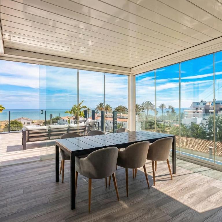 holaVivienda - Ático Boutique de Lujo en la Playa - Three-Bedroom Apartment - 8