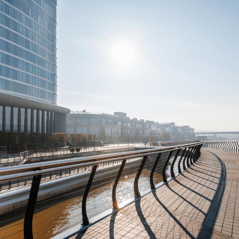 WF Sky Charm with Terraces & Billiard - Three-Bedroom Premium Apartment with Balcony - 62