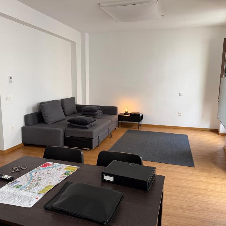 RT74 Calle Rodrigo de Triana con opción de parking - Apartamento de 2 dormitorios - 8