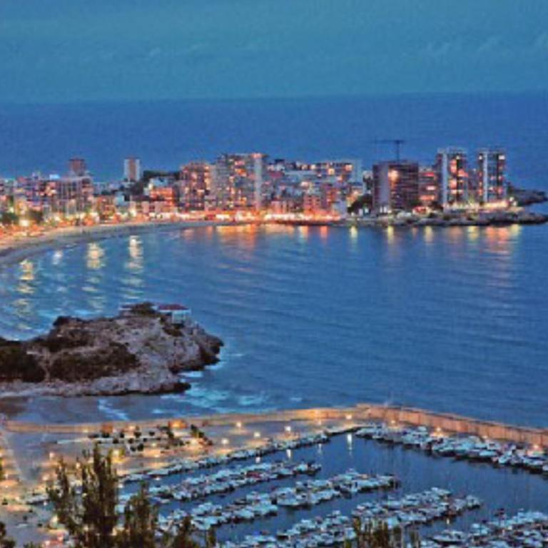 Apartamento con vistas al mar y montaña - Apartamento de 2 dormitorios - 23