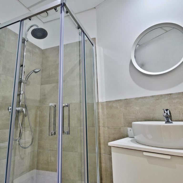 MalagaUrbanRooms - Central Suites - Apartamento Deluxe - 2
