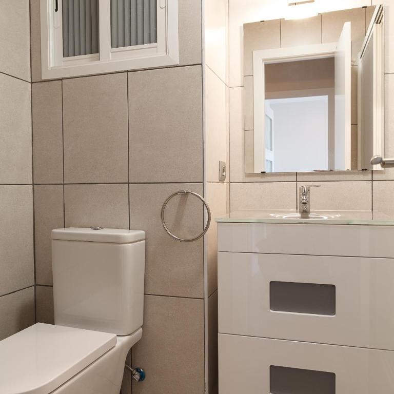UHC Sorolla Apartments Superior - Two-Bedroom Apartment with Sea View - 15