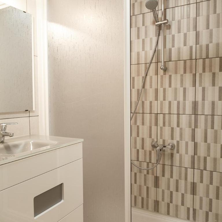 UHC Sorolla Apartments Superior - Two-Bedroom Apartment with Sea View - 16