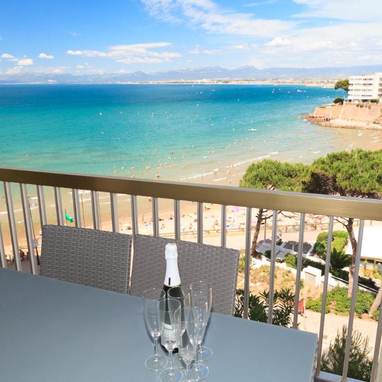 UHC Sorolla Apartments Superior - Two-Bedroom Apartment with Sea View - 18
