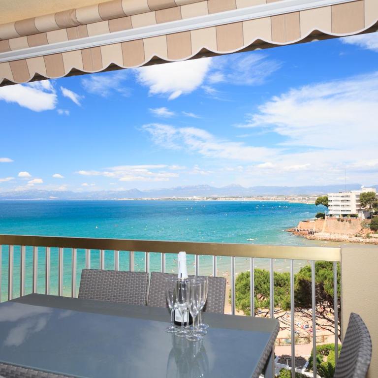 UHC Sorolla Apartments Superior - Two-Bedroom Apartment with Sea View - 21