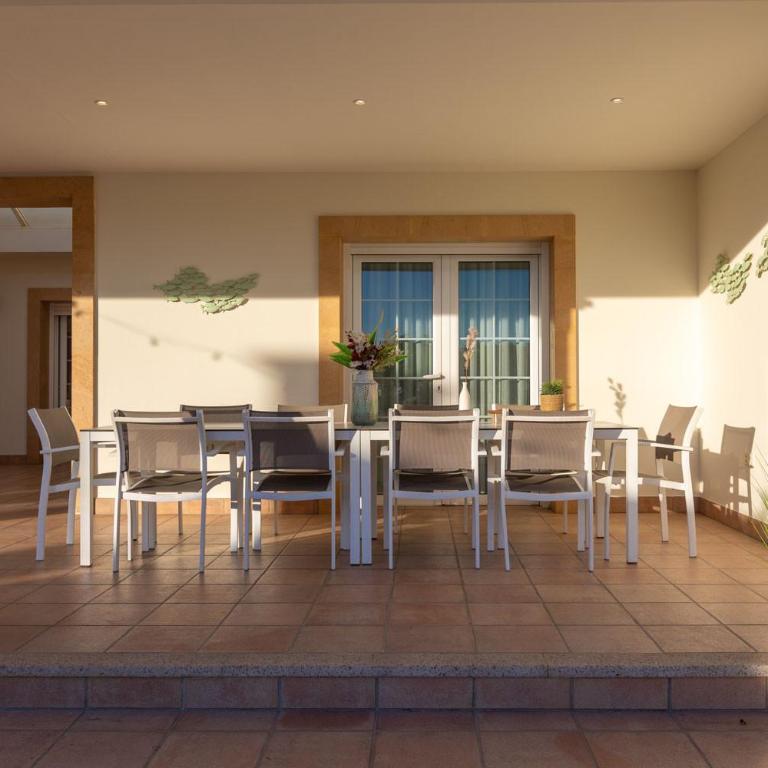 Villa Happy Family by Abahana Villas - Villa - 8
