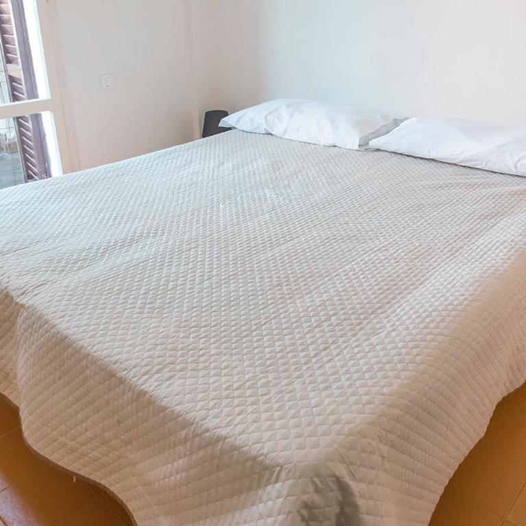 M050 - Trilocale con giardino vicino al mare - Appartamento con 2 Camere da Letto - 10