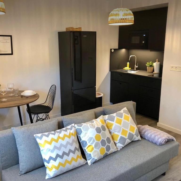 Apartamento con Jardin y Garaje - Apartamento de 1 dormitorio - 2