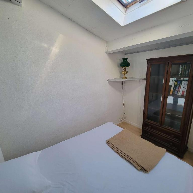 Jolie Maison d'angle rénovée , 5 personnes, séjour climatisé, résidence avec piscine commune , à 400 m de la plage de PORTIRAGNES LRJP132 - Maison de Vacances 3 Chambres - 12