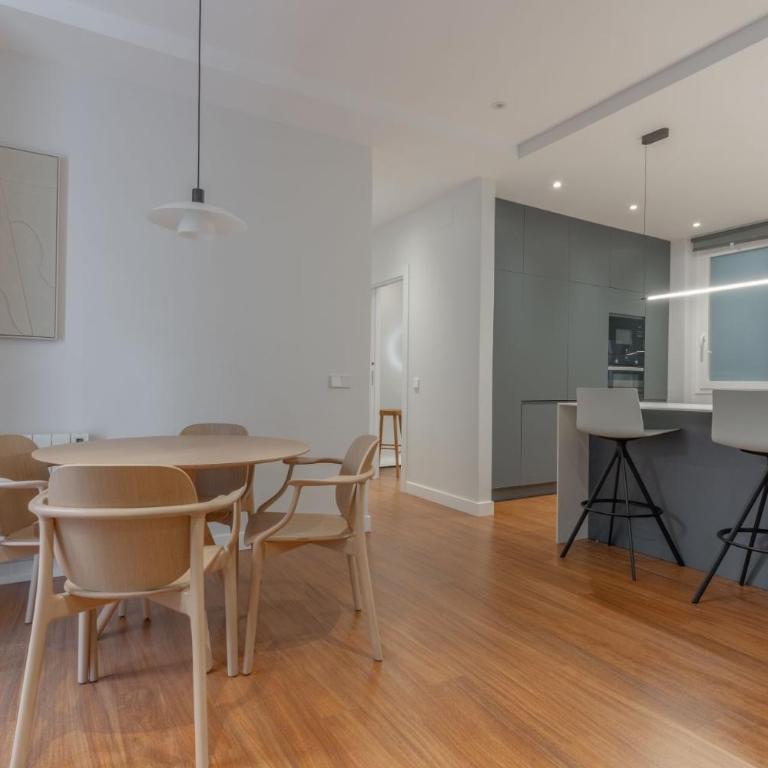 Wide Stylish-1Bedroom 1Bathroom -Las Letras - One-Bedroom Apartment - 5
