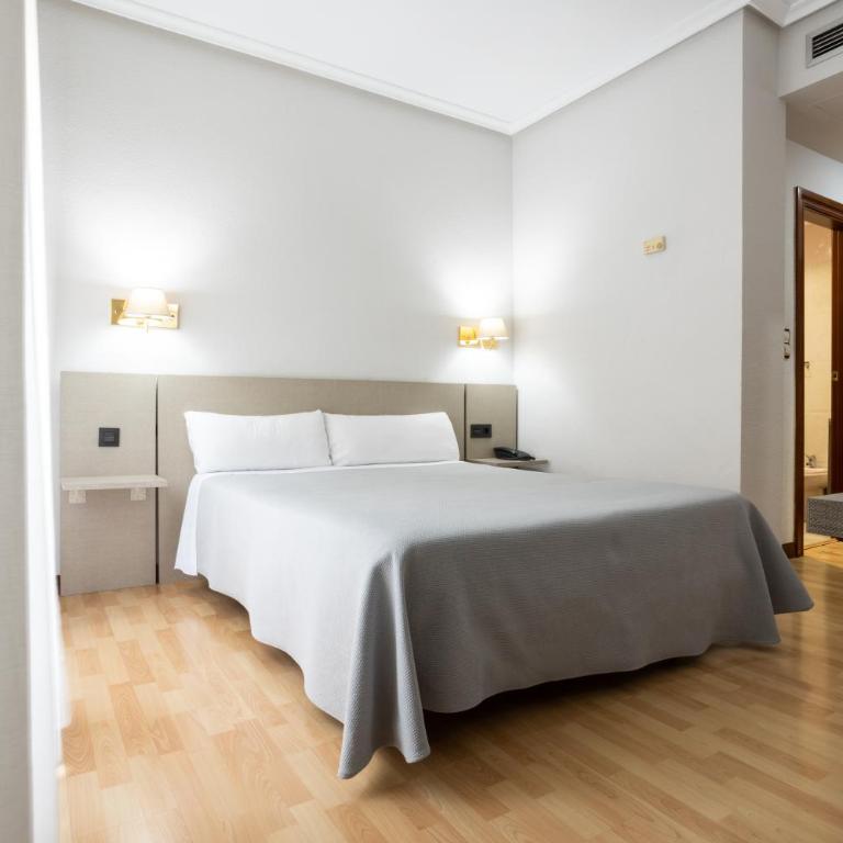 Hotel Tibur - Habitación Doble - 1 o 2 camas - 6