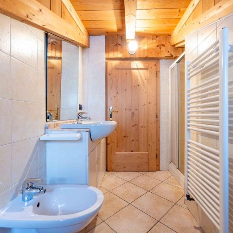 Cesa Cres - Appartamento con 2 Camere da Letto e con Vista Montagna - 20