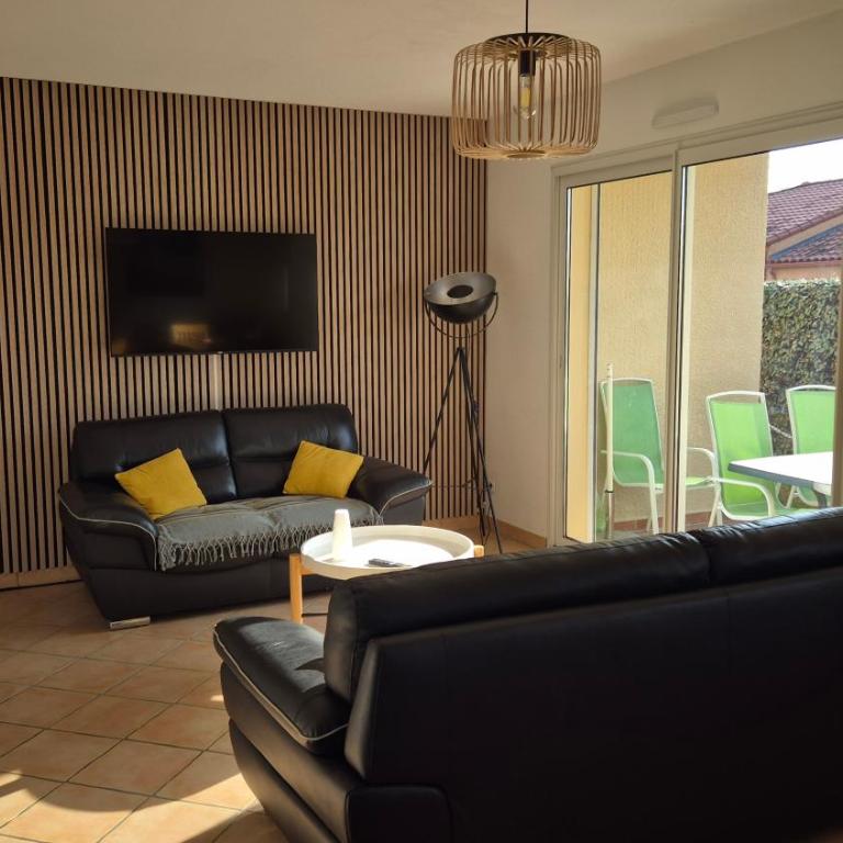 Appartement La pinède - Tout Confort - Piscine de saison - 2 chambres - Proche plage et Commerces - Apartment mit 2 Schlafzimmern - 2