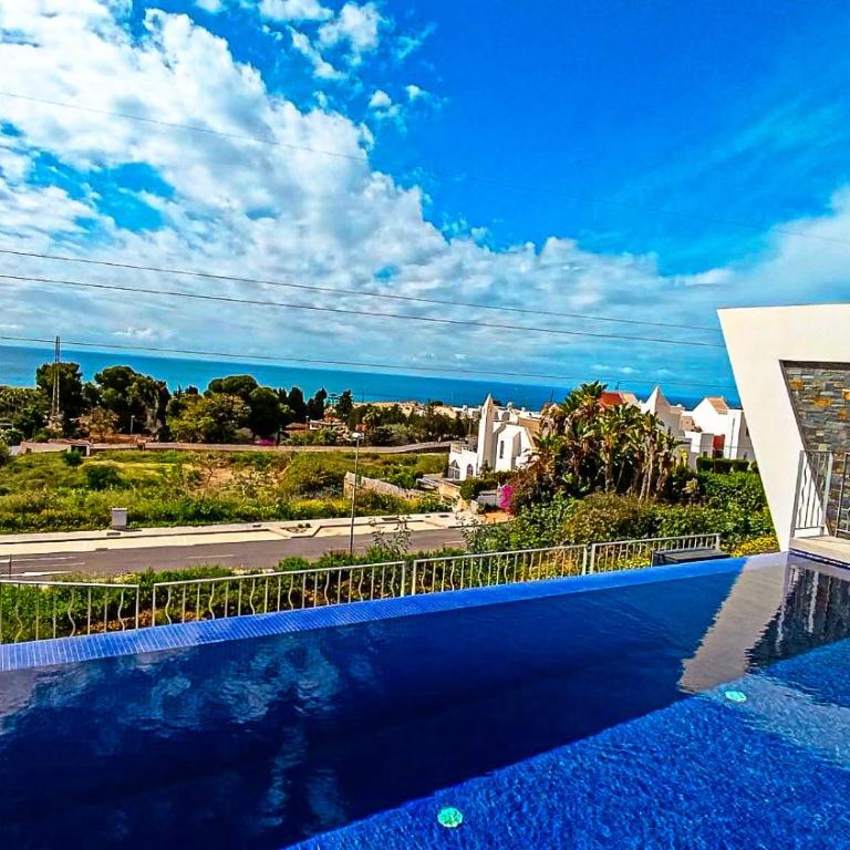A2403 Brand new south facing Villa with Infinity Pool - Villa Deluxe - 1