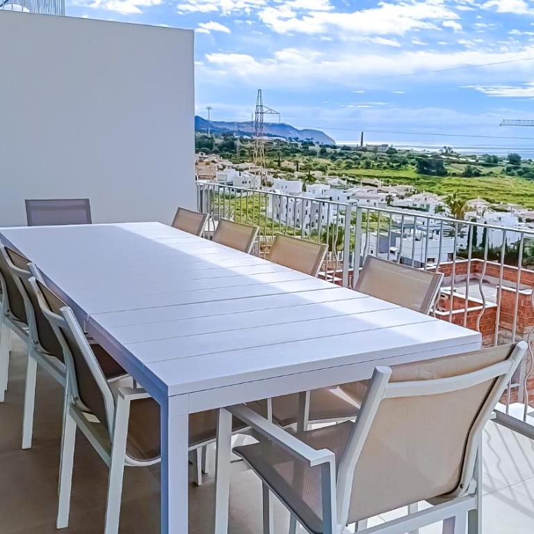 A2403 Brand new south facing Villa with Infinity Pool - Villa Deluxe - 4