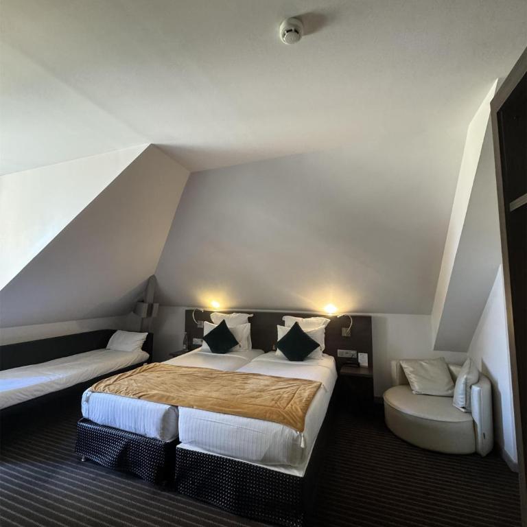 Best Western Blois Château - Chambre Double Supérieure avec 2 Lits Simples - Non-Fumeurs - 2