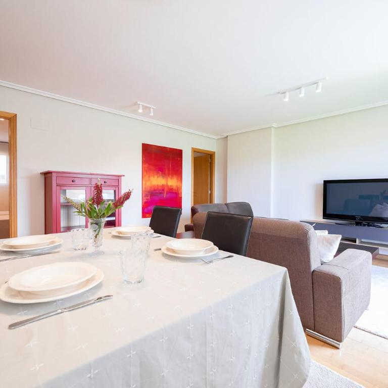 Apto Llanes con Terraza y Jardín - Luz de Poniente - Two-Bedroom Apartment - 5