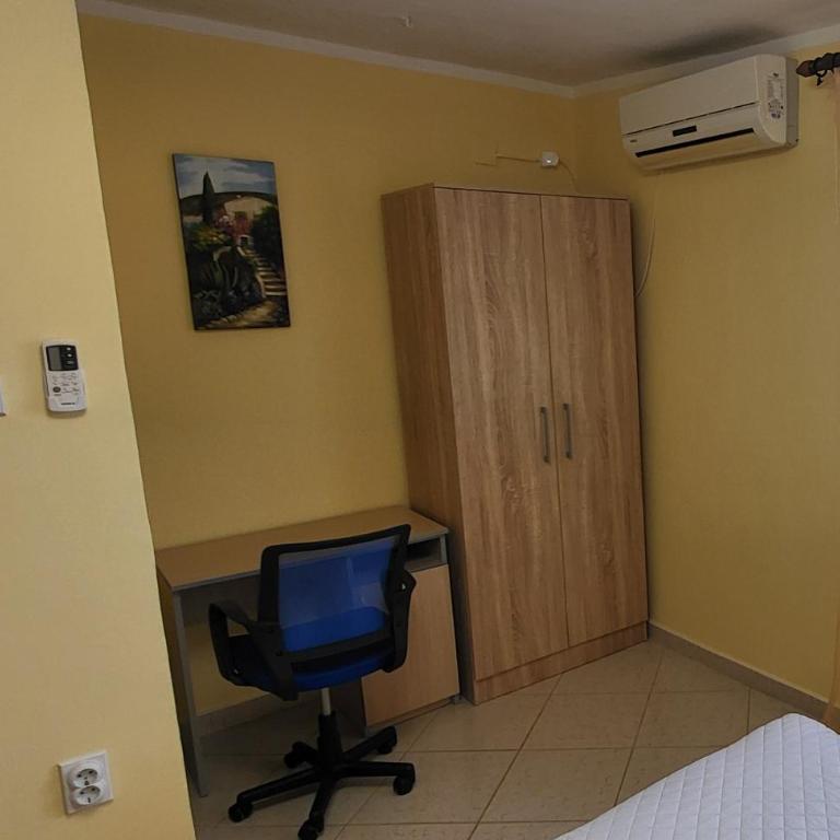 UGS Apartment - Two-Bedroom Apartment - 10