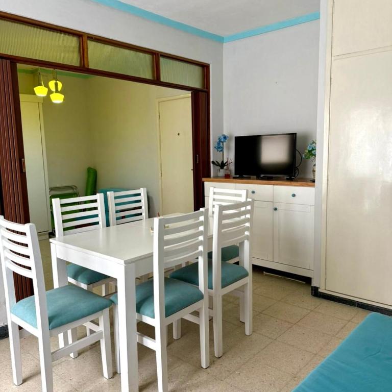 Departamento Perlazul frente a la playa y plaza España Mar De Plata - One-Bedroom Apartment - 4