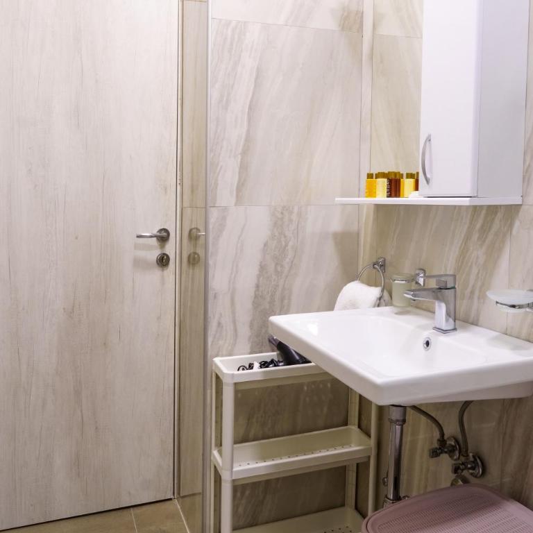 Villa Allende - Apartman s 1 Spavaćom Sobom i Balkonom - 4
