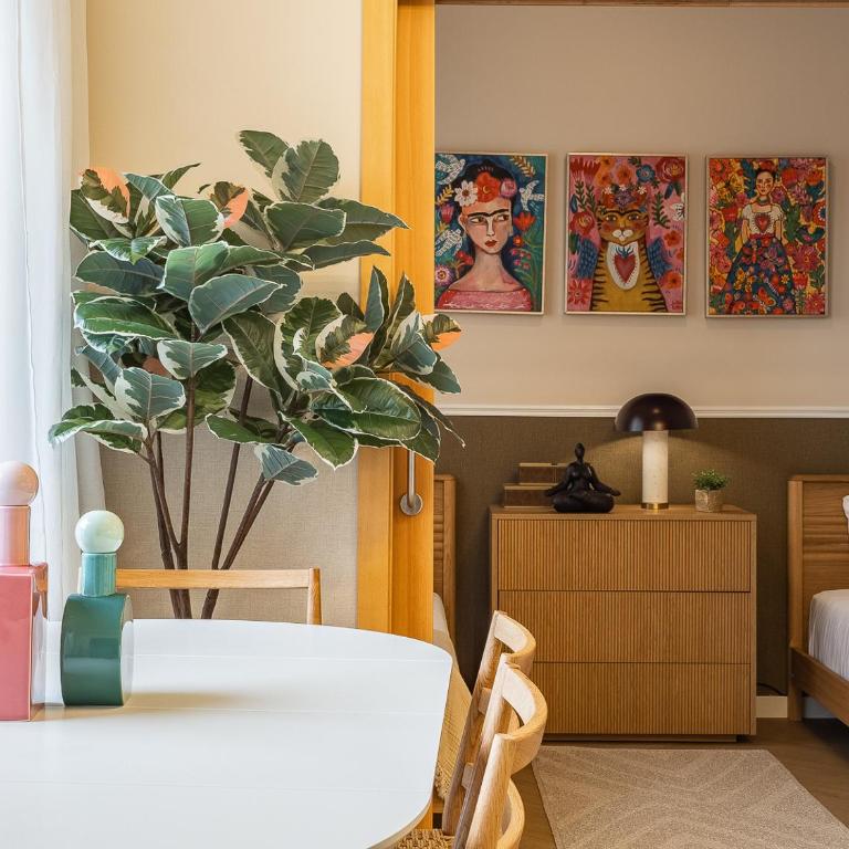 Sagrada Familia's View 3B1 5Bath - Three-Bedroom Apartment - 12