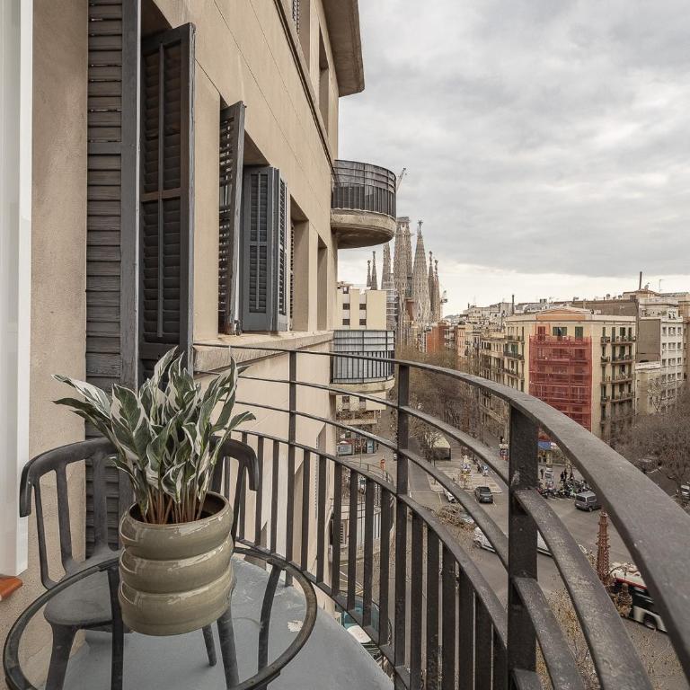 Sagrada Familia's View 3B1 5Bath - Three-Bedroom Apartment - 54