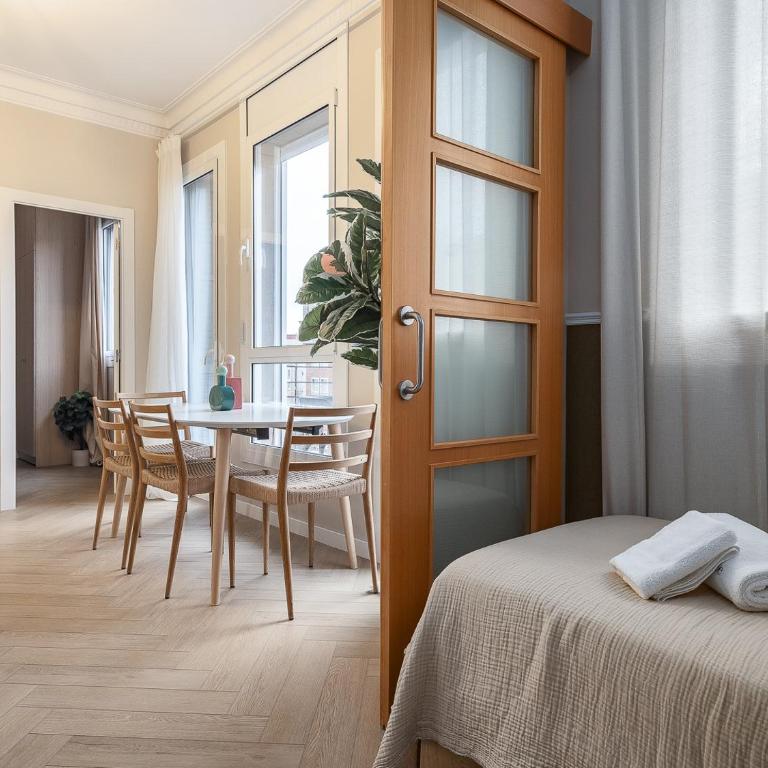 Sagrada Familia's View 3B1 5Bath - Three-Bedroom Apartment - 37